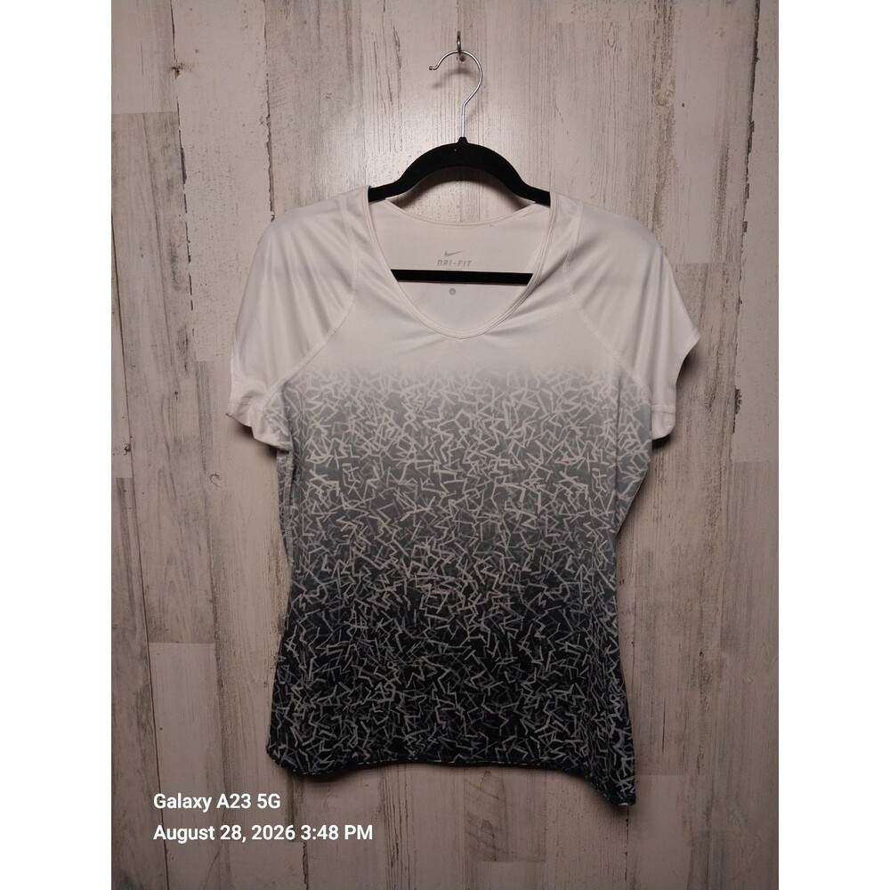 Nike Dri-Fit Short Sleeve Training Shirt 646198-010